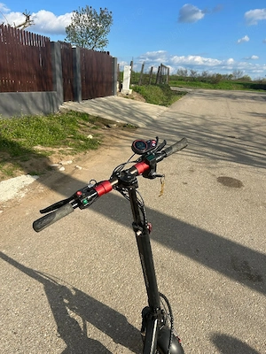 vînd trotinetă