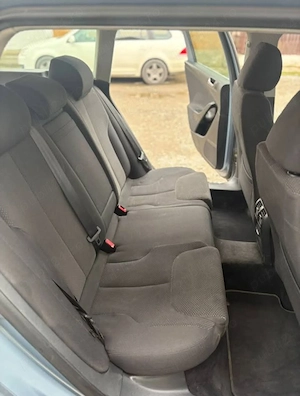 Vând Passat b6 2009 Euro 5 adaptat pentru persoane cu dizabilități  - imagine 5