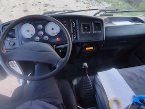 Nissan atleon 7,5t. Autoplatforma, platforma auto hidraulică Iveco Mercedes  - imagine 3