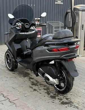 Piaggio Mp3 300 Sport - imagine 4