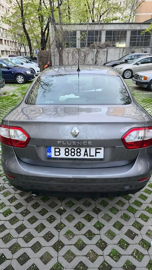 Vand Renault Fluence 1.6 benzina aspirat natural(fara turbo) - imagine 2