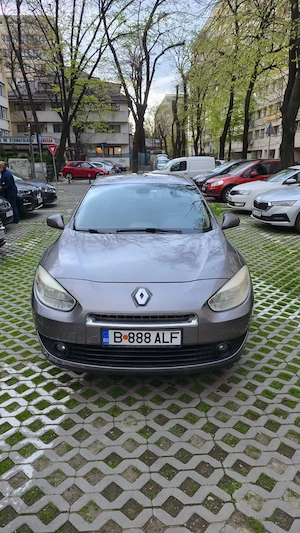Vand Renault Fluence 1.6 benzina aspirat natural(fara turbo)