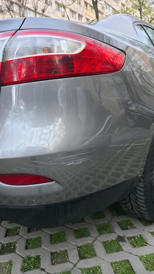 Vand Renault Fluence 1.6 benzina aspirat natural(fara turbo) - imagine 3