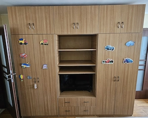 Dulap  Sifonier + spatiu tv si mini biblioteca 