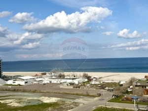 Apartament de 3 camere de vanzare vedere frontala la mare Mamaia - imagine 3