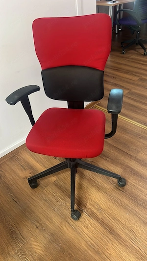 Scaune de birou rotative: scaune office ergonomice, rotative, stare foarte buna