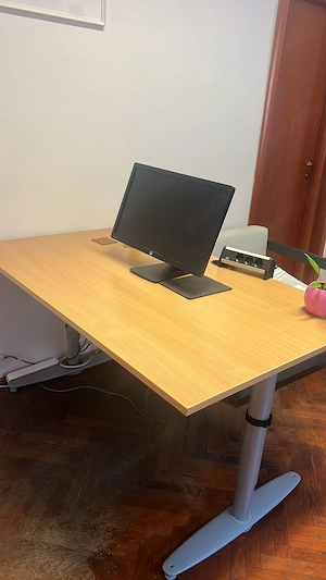 Birou office individual  picioare metalice reglabile: stare excelenta, stabil si solid