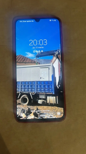 Samsung Galaxy A70 cu husa