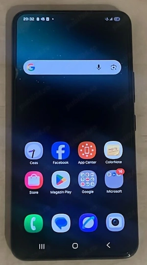 Samsung Galaxy S22, cu husa