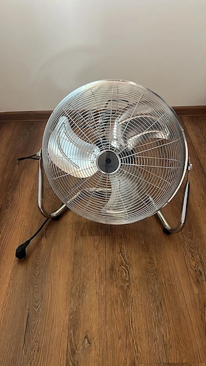 Ventilator de podea, Klindo, 125W, 3 viteze, diametru 46 cm, Argintiu