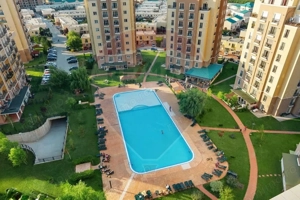 Apartament cu 2 camere de inchiriat - Cosmopolis - centrala proprie
