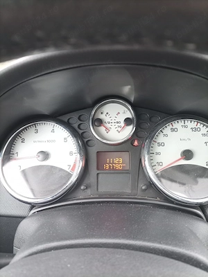 Peugeot 207 benzina 14 euro 5 