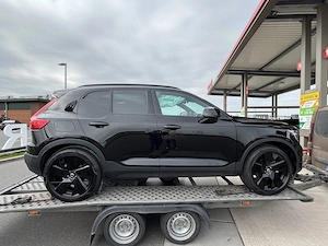 Volvo XC 40 an 2025 - imagine 8