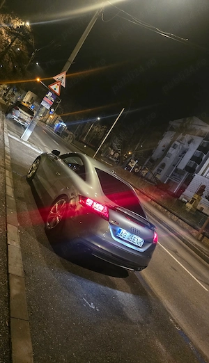 Audi TTS anul 2010 - imagine 3