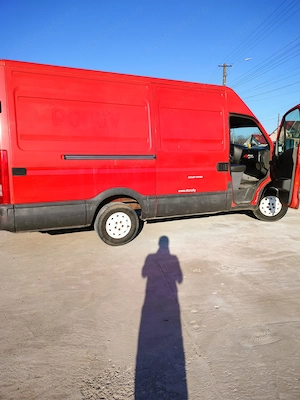Vând Iveco daily 2,3  - imagine 8