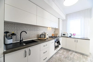 Cazare Regim Hotelier Brașov | Apartament 2 Camere | Parcare & WiFi - imagine 5