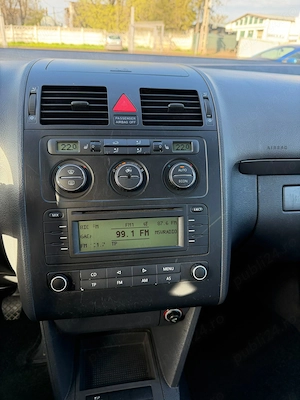 Volkswagen Touran - imagine 9