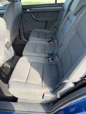 Volkswagen Touran - imagine 6