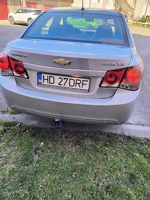 Chevrolet Cruze LS 2010 - imagine 3
