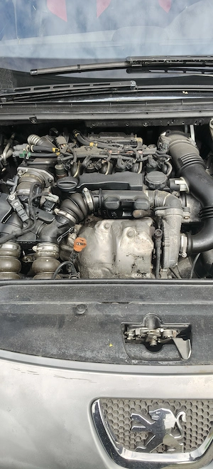 Motor Peugeot 1,6 diesel - imagine 2