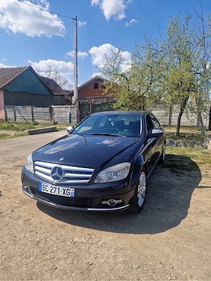 vand mercedes c 200 2.2 dizel anul 2008  - imagine 5