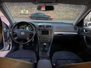 Skoda Octavia 2.0 TDI  - imagine 3
