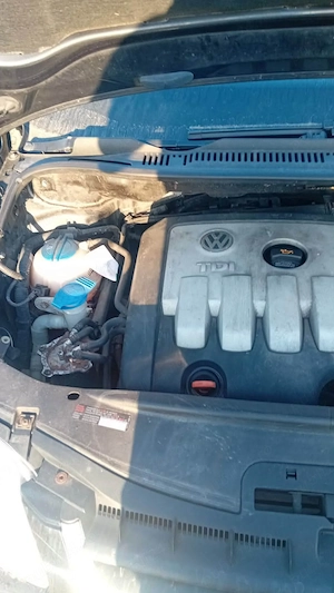 Volkswagen Touran - imagine 7