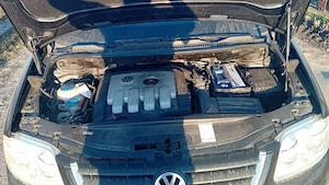 Volkswagen Touran - imagine 6