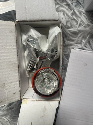 Grile radiator,manete schimbator.capace jante, buton pornire E60 E90  - imagine 7