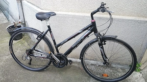 Doua biciclete Dama si fetita 10-12 ani