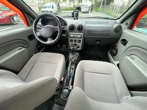 Logan 1.4 MPI 2007 - imagine 9