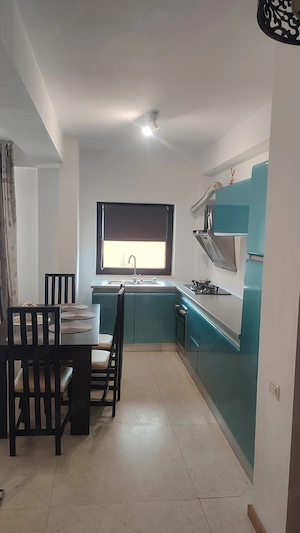 Se închiriază apartament două camere mamaia nord zona scoica land situat la parter.