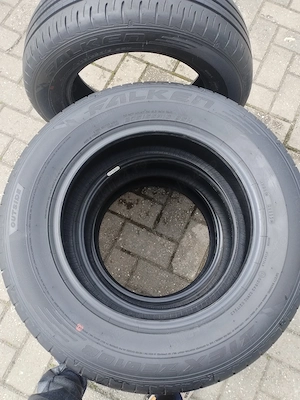 De vanzare Cauciucuri