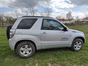 Vând Suzuki Grand Vitara