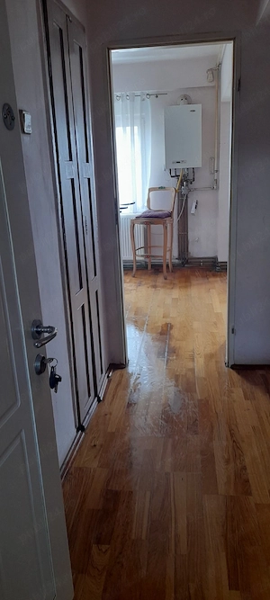 vand apartament 3 camere pret bun! - imagine 7