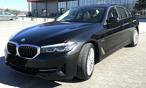BMW 520e Plug in Hybrid  - imagine 3