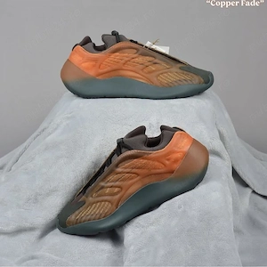 Pantofi Sport Adidas Yeezy Boost 700 V3 Copper Fade-100% originali