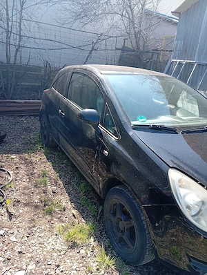 Dezmembrez Opel Corsa D,in 2usi - imagine 5