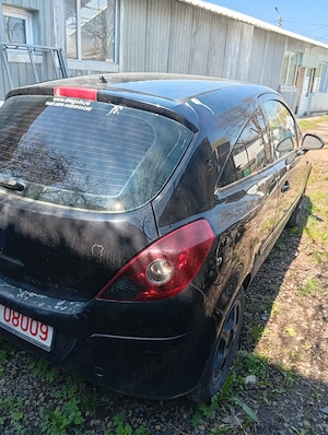 Dezmembrez Opel Corsa D,in 2usi - imagine 2