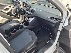 Peugeot 208 1.0i an 2015 - imagine 7