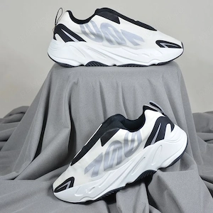 Pantofi Sport Adidas Yeezy Boost 700 MNVN Analog -100% original