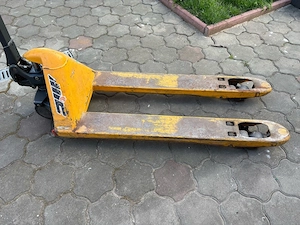 inchiriez trasnpalet lisa, roaba, tasator, generator