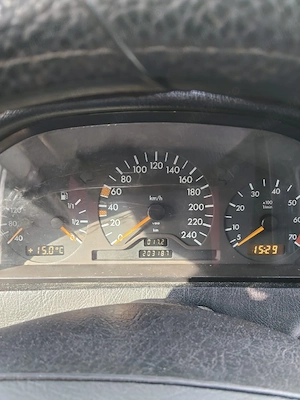 Vînd Mercedes C 180 - imagine 4