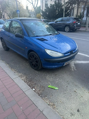 vând pejo 206 motor de 1 4 benzina acte valabile  - imagine 2