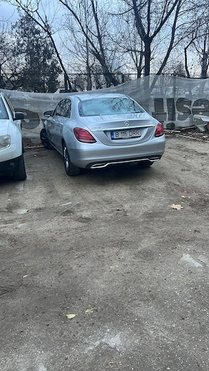 Vând Mercedes-Benz C-Class C200 - imagine 4