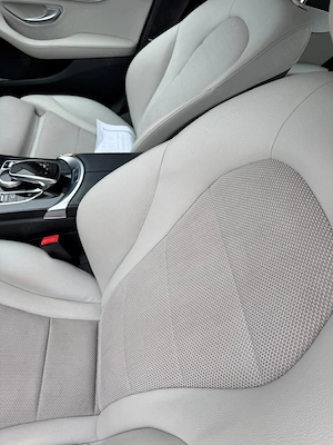 Vând Mercedes-Benz C-Class C200 - imagine 7