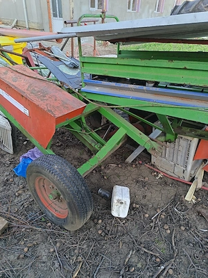 vând încărcător de baloti - imagine 3