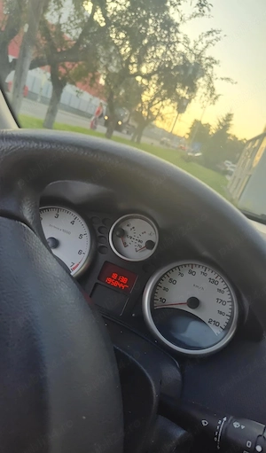 Peugeot 207 - imagine 3