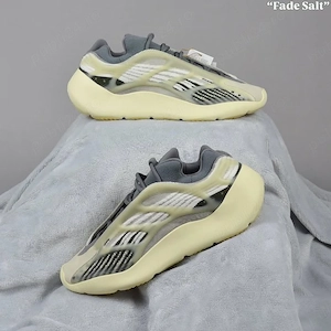 Adidas Yeezy 700 V3 Fade Salt- 100% originali