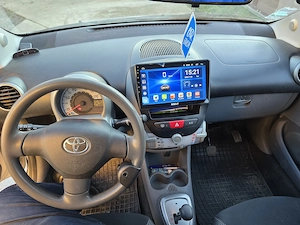 Vând Toyota Aygo automată  - imagine 4